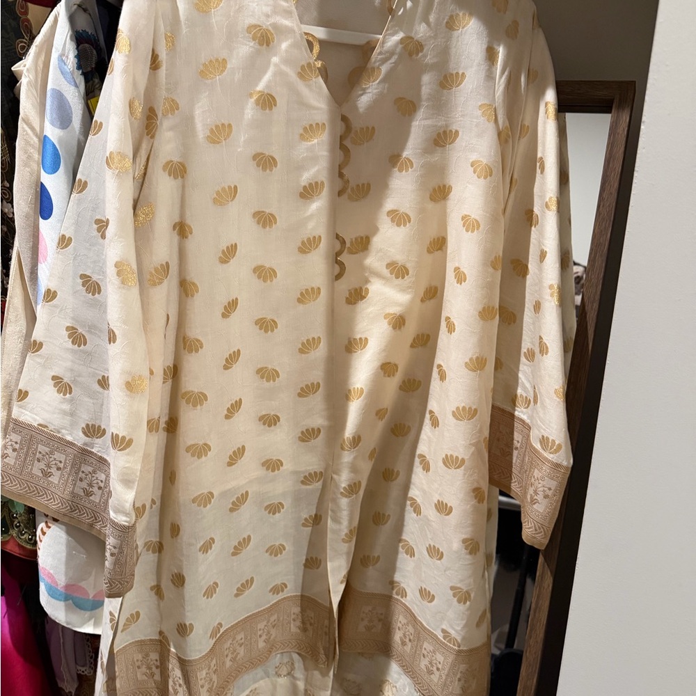 Elegant Cream and Gold Women's Dress